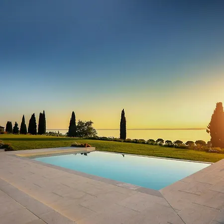 With Infinity Pool Overlooking Garda Nyaraló *